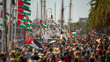 Thousands protest in Barcelona against Gaza flotilla interception