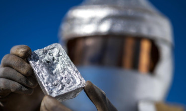 Swiss solar furnaces recycling watchmakers' waste metal
