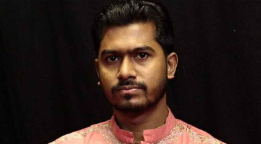 Nur returns home after medical treatment in Singapore