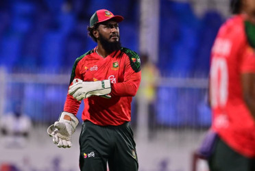 Simmons shields skipper Jaker, praises Bangladesh’s growing maturity