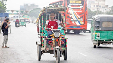 Battery-run rickshaws: A growing road safety crisis