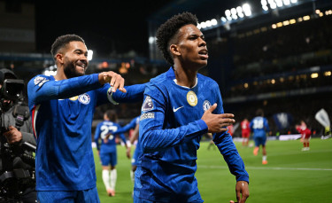 Liverpool suffer third successive loss as Estevao strikes late for Chelsea