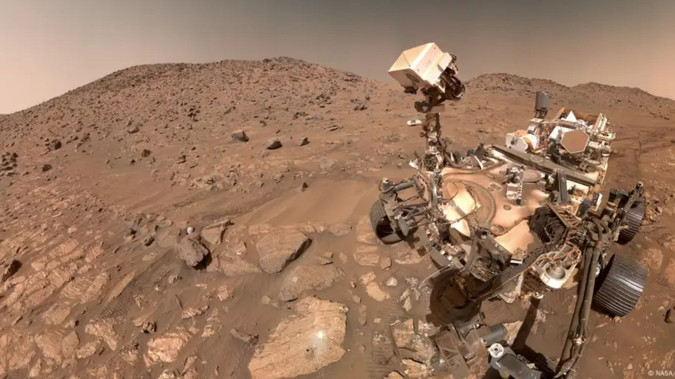 NASA rover discovers potential signs of ancient life on Mars