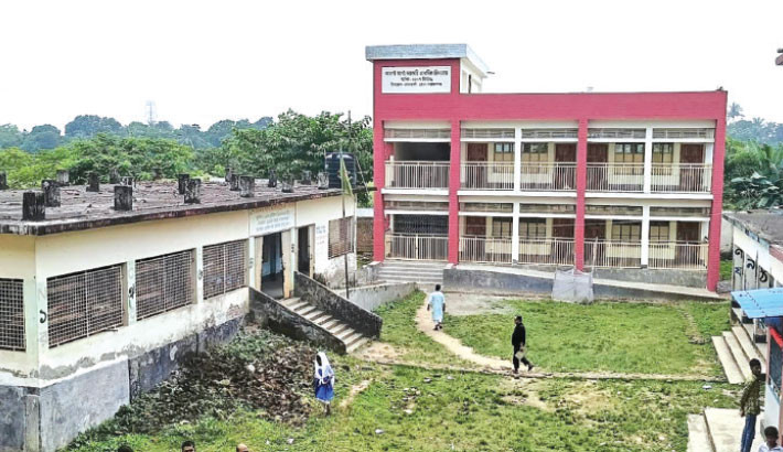 Leadership vacuum cripples primary education in Sonargaon