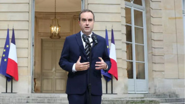 France unveils new government amid political deadlock