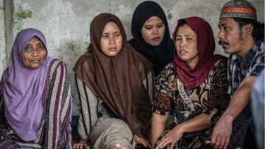 Death toll from Indonesia school building collapse rises to 45