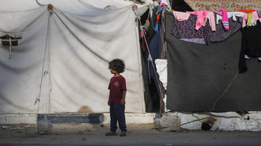 Israel, Hamas due in Egypt for ceasefire talks