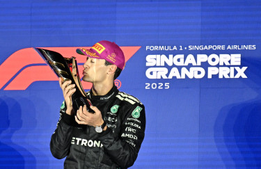 Russell wins Singapore GP as McLaren seals constructors' title
