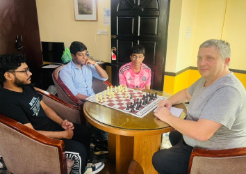Russian GM Petr Kiriakov leads Elite Chess Training in Dhaka