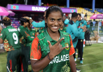 Joty sees potential Bangladesh great in pacer Marufa
