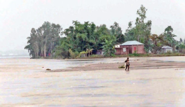 Teesta overflows: Flash flood submerges vast areas in northern region