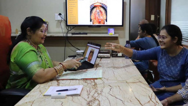 US visa no longer a passport to love for Indians after Trump H-1B squeeze
