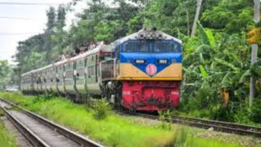 Sylhet rail link snapped after train derailment