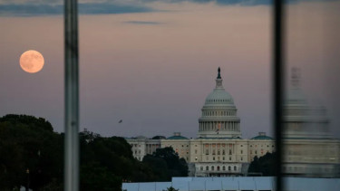Trump walks back offer to talk to Democrats as government shutdown extends