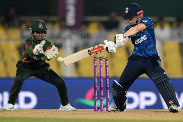 Knight snatches victory from Bangladesh
