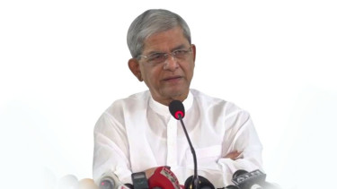 Fakhrul urges govt to ensure Shahidul Alam’s safe return