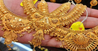 Gold hits record Tk2.09 lakh per bhori
