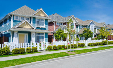 House purchases restricted, but money laundering goes on