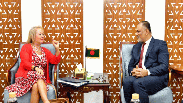 UK trade envoy meets commerce adviser