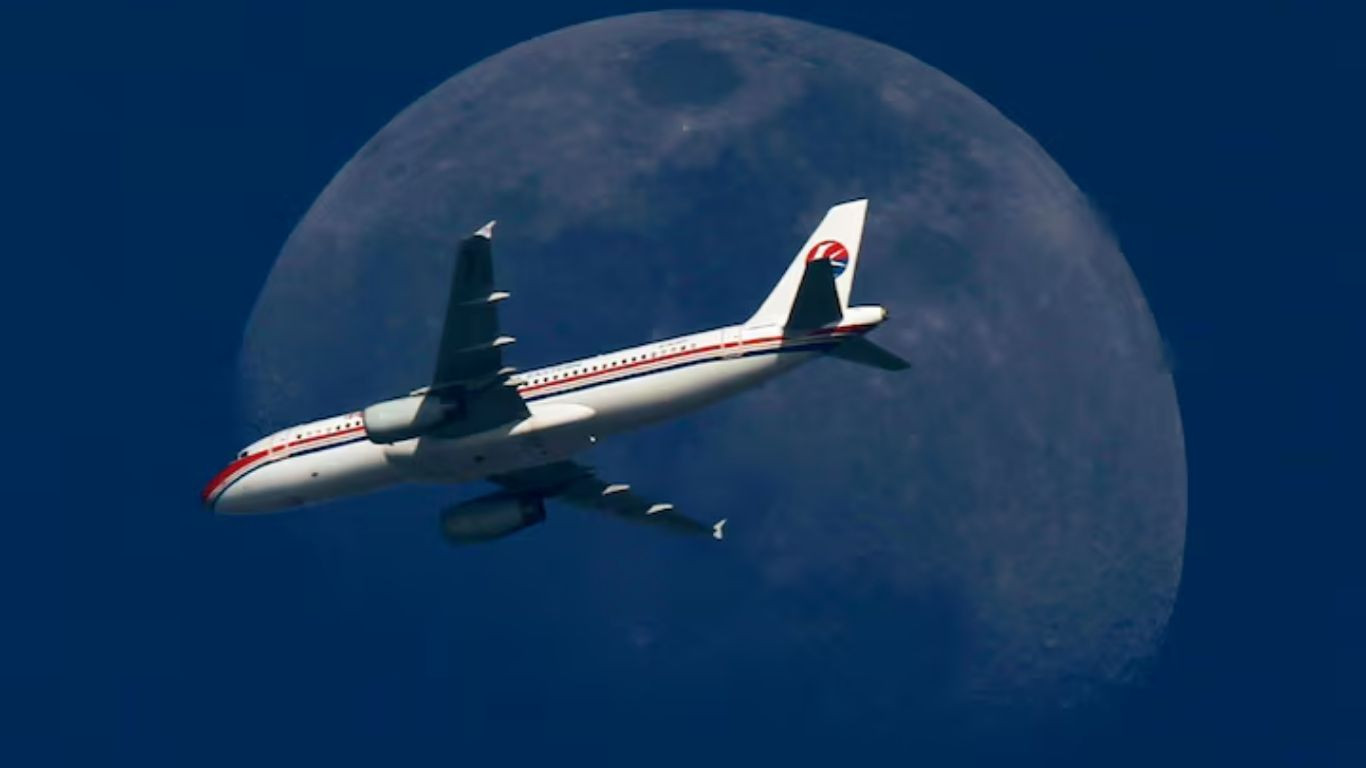 Trump proposes barring Chinese airlines from flying over Russia on US routes