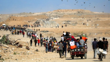 Displaced families head to north Gaza as Israeli army pulls back