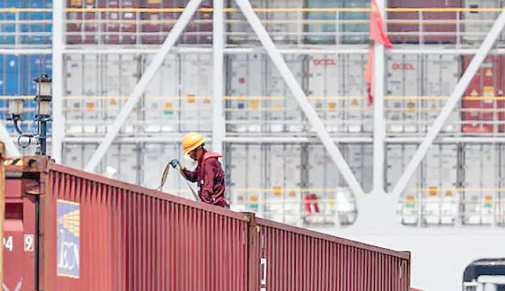 Stocks shudder after Trump threatens new tariff war with China