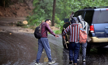Mexico floods leave 37 dead