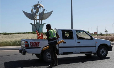 Qatar says three diplomats killed, 2 injured in Egypt car crash