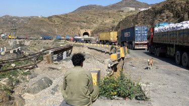 Afghanistan claims 58 Pakistani soldiers killed in clashes; border closed