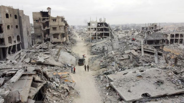 Ceasefire holds in Gaza ahead of hostage release