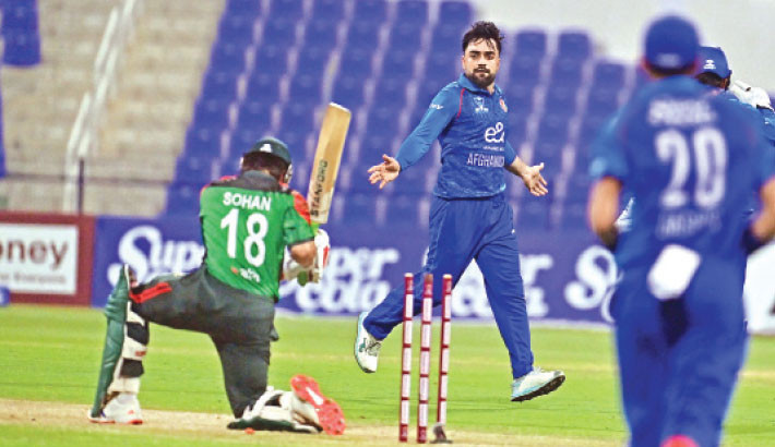 ‘Play the ball, not Rashid’