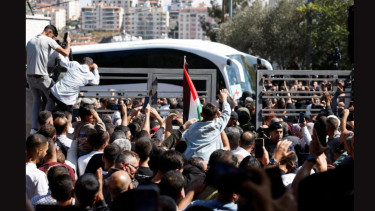 Hamas hands over all living hostages to Israel