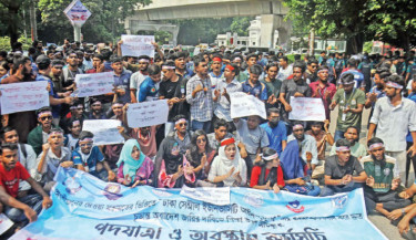7 college students halt movement after talks with edu adviser
