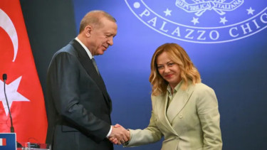 Turkey's Erdogan wants Italian PM to stop smoking