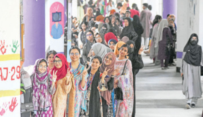 Peaceful, festive CUCSU polls marred by allegations