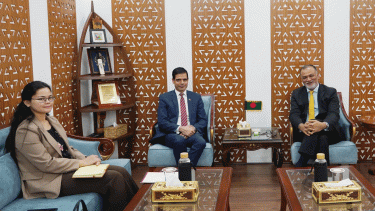 Nepalese ambassador discusses bilateral trade with commerce adviser