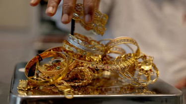 Gold smuggling surges in India as price spikes before festivals