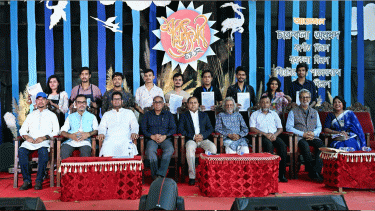 DU celebrates Sharat Utshab at Bakultala