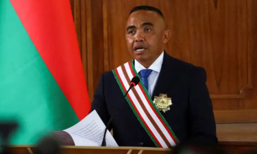 Army colonel sworn in as Madagascar president