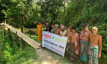Shuvosangho repairs bridge over Rahutpara-Kathira connecting canal in Agailjhara