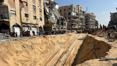 Hamas aims to keep grip on Gaza security and can't commit to disarm, senior official says