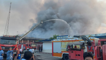 Passengers suffer as fire hits HSIA