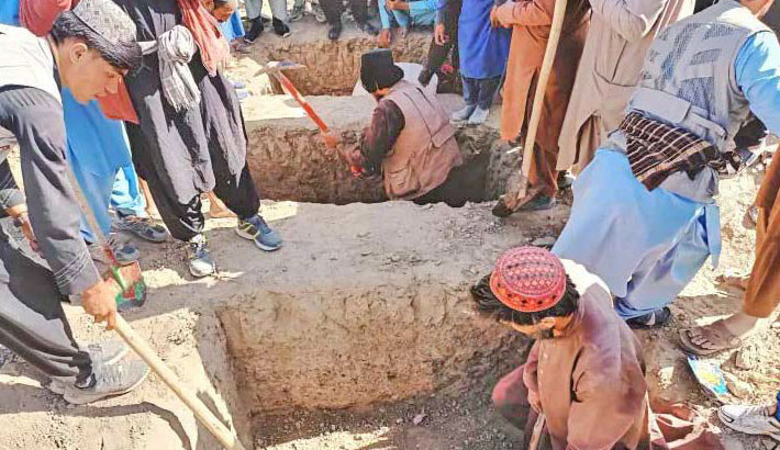 Pakistan airstrikes kill 10 in Afghanistan
