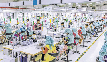 6 RMG factories in Ashulia declare holiday amid workers unrest