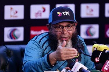 Mushtaq stresses process over pressure for spinners