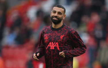 Salah shouldn't be an automatic starter in away games, says Carragher
