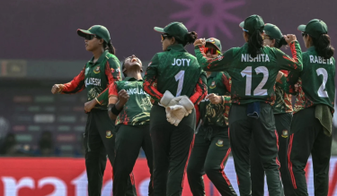 Shorna stars as Bangladesh bundle Sri Lanka out for 202