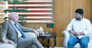 Media free from government pressure: Adviser