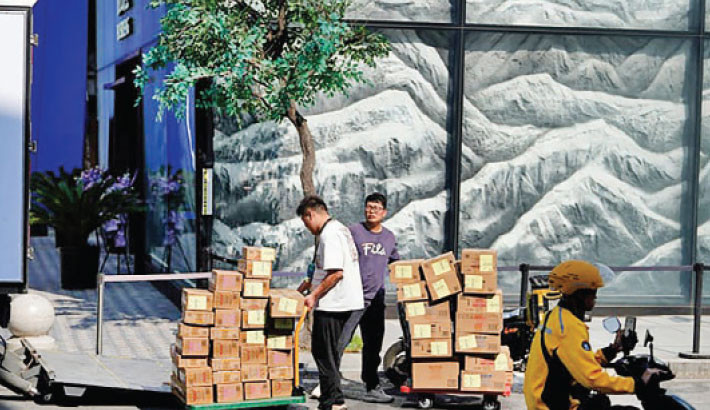 China posts lacklustre Q3 economic data as key Beijing conclave starts