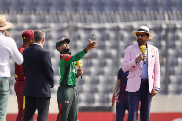 Bangladesh opt to bat, go spin-heavy with four-pronged attack